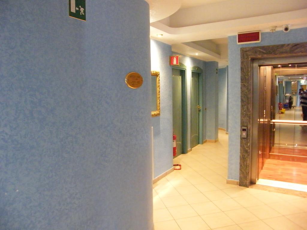 Hotel Residence Memmina Frosinone Eksteriør bilde
